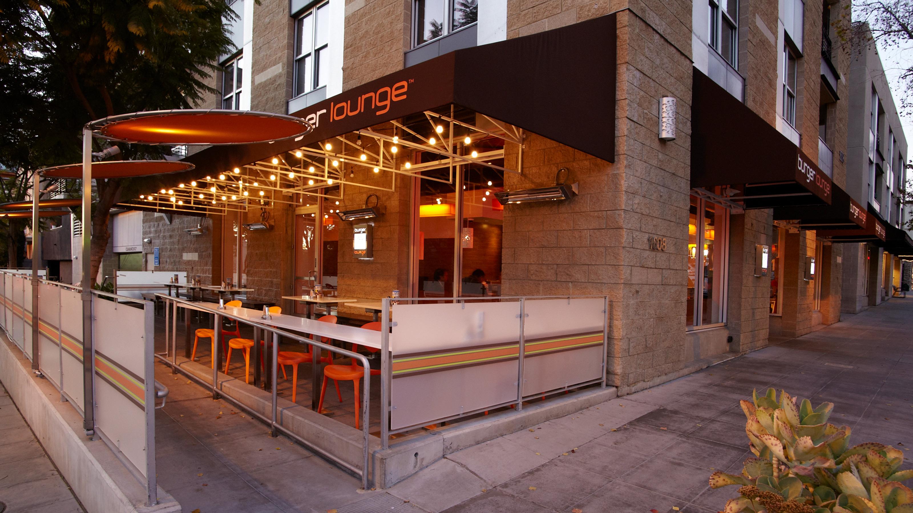 Home Page : Burger Lounge